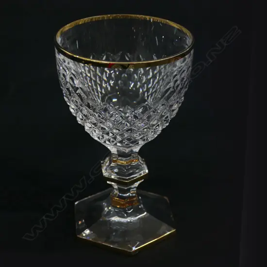 12 CORRE CRISTAL LARGE WINE GLASSES, GOLD RIMMED, ON HEXAGONAL KNOPPED STEMS & FOOT H143MM Ex Sultan of Brunei