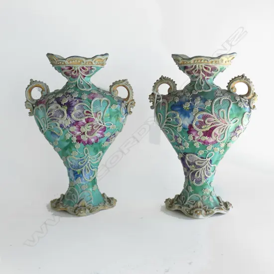 PR VASES (MINOR DAMAGES) H.250mm