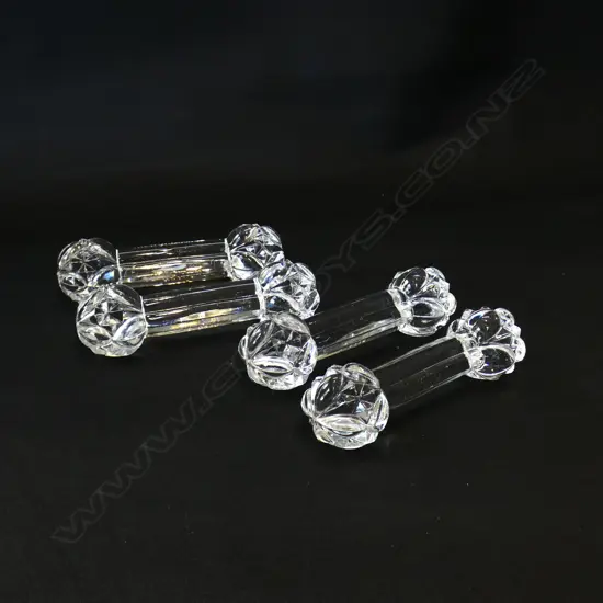 2 PAIR CRYSTAL KNIFE RESTS