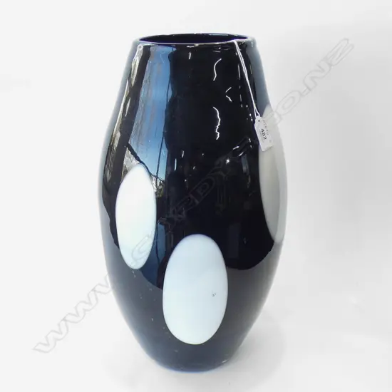 LG BLACK & WHITE ART GLASS FLOOR VASE H 430MM
