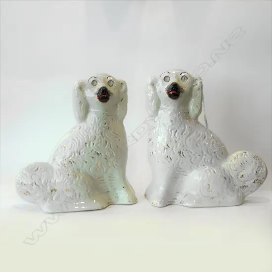 PR ANITQUE STAFFORDSHIRE DOGS H.340mm