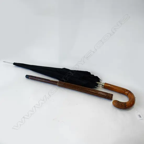 VINTAGE WALKING STICK WITH CONCEALED UMBRELLA BAYONET FITTING