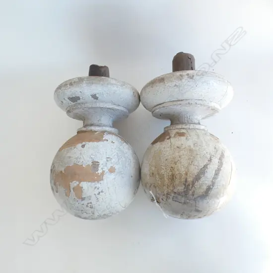 PR LARGE PAINTED WOODEN BALL FINIALS H.350mm