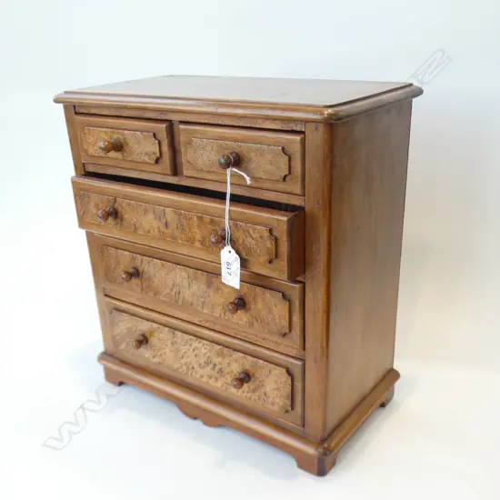 SM WALNUT FRONT APPRENTICE CHEST, H.350mm, W. 310mm