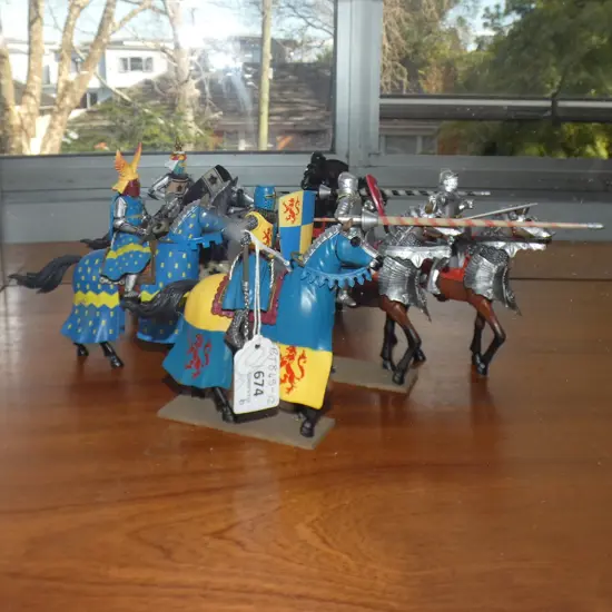 BOX OF 6 MOUNTED FRENCH MINIATURE FIGURINES - LARGEST L 140MM