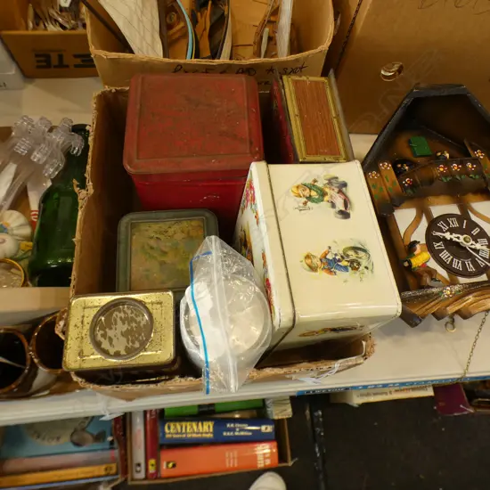 BOX VINTAGE TINS; CHOYSA TEA, BANK SAVINGS TINS, LEOPARD BREWERY NZ MISPRINTED BEER CAN C1970'S ETC..