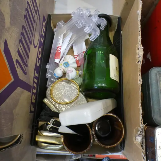 SM BOX MISC INCL SCHAEFER PENS IN BOX, SLEEVE CUFF HOLDERS ETC..