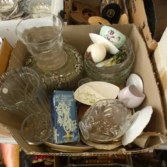 BOX LOT ASST. CRYSTAL & CERAMICS; CARLTON WARE ETC