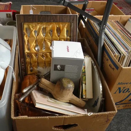 BOX LOT OF KITCHEN RELATED ITEMS COPPER VESSELS AND JUG OVAL PORCELAIN TRAY VACUUM JUG AND GARLIC CRUSHER