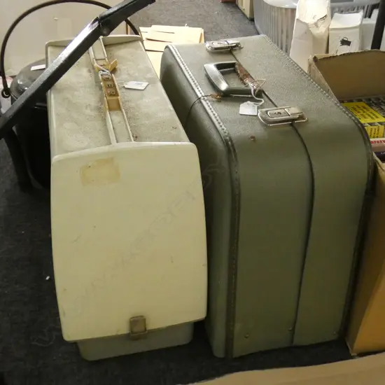 2 VINTAGE SEWING MACHINES, CASED