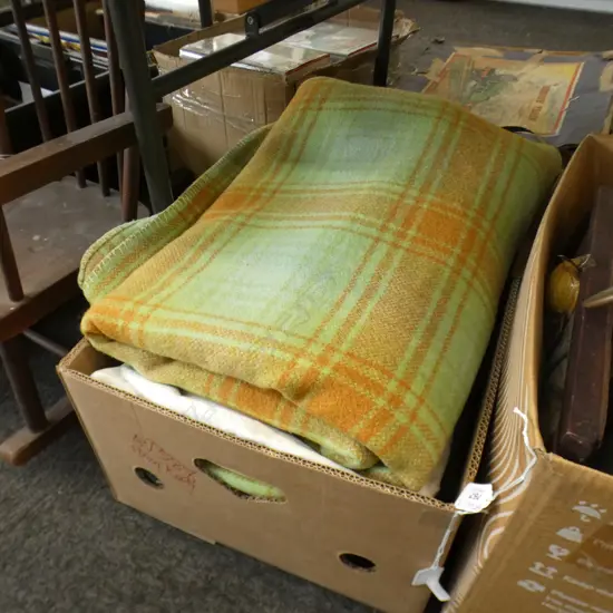 BOX LOT WOOLLEN BLANKETS, LINEN