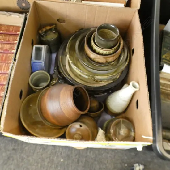 BOX LOT ASST. STUDIO POTTERY