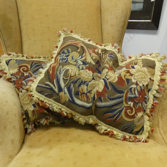 PR NEEDLEWORK CUSHIONS 400x500mm