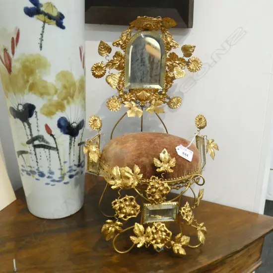 ORNATE VICTORIAN HAT PIN CUSHION IN SHAPE OF A THRONE 