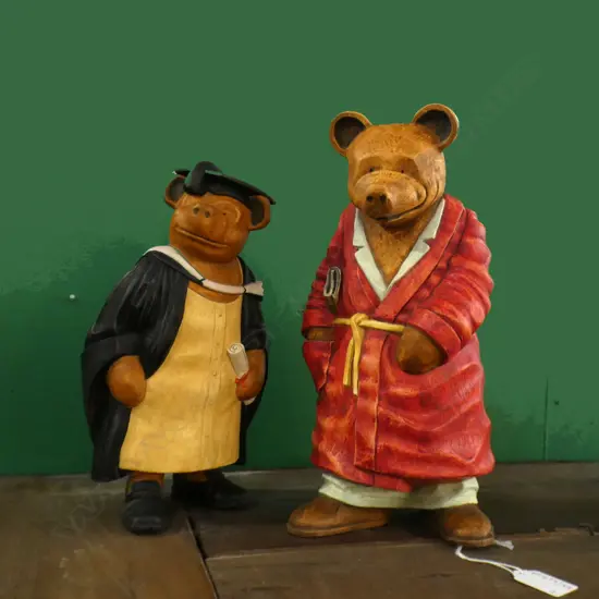 2 BRUIN CERAMICS BEARS; GRADUATE & DRESSING GOWN H.280mm