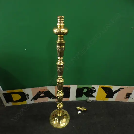 TALL BRASS LAMP STAND (REQ. WIRING) H.1310mm
