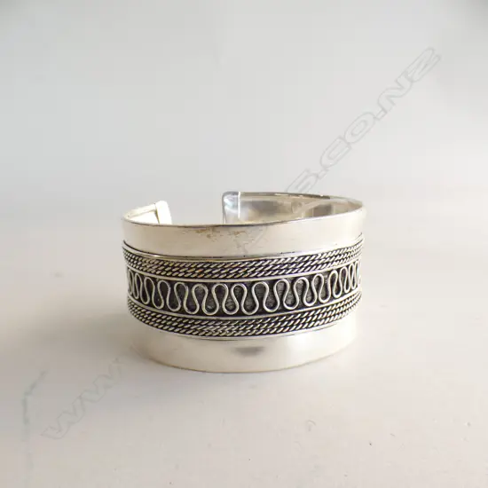 925 STG CUFF 49 GRAMS