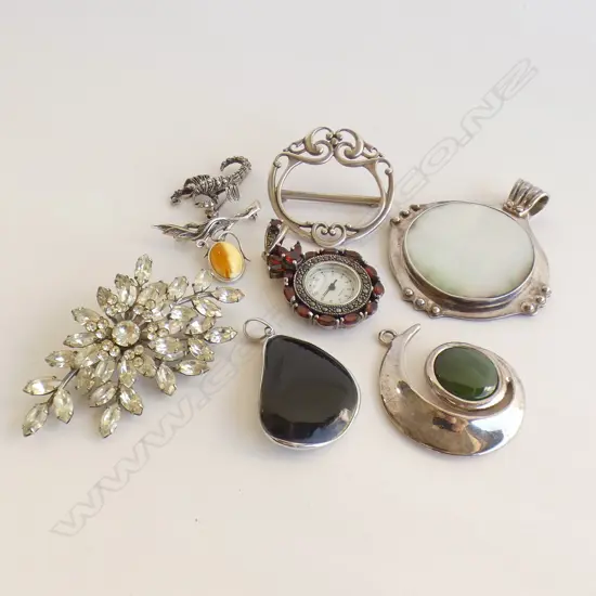 BAG ASST 925 SILVER & SILVER TONE PENDANTS & BROOCHES; INCL WATCH PENDANT ETC..