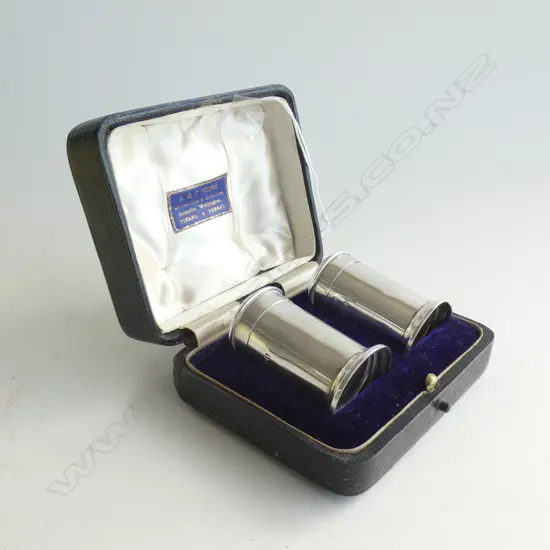 STG SILVER SALT & PEPPER SHAKERS H 50MM - IN ORIGINAL BOX CHESTER 1905 41GMS a/f