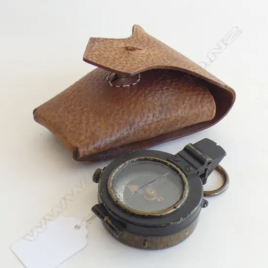 MILITARY POCKET COMPASS, CASED...