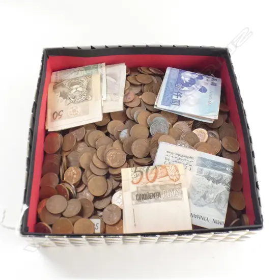 ASST. NZ & WORLD NOTES & COINS