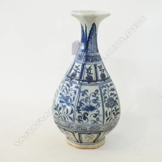 ORIENTAL B/W VASE H.310mm