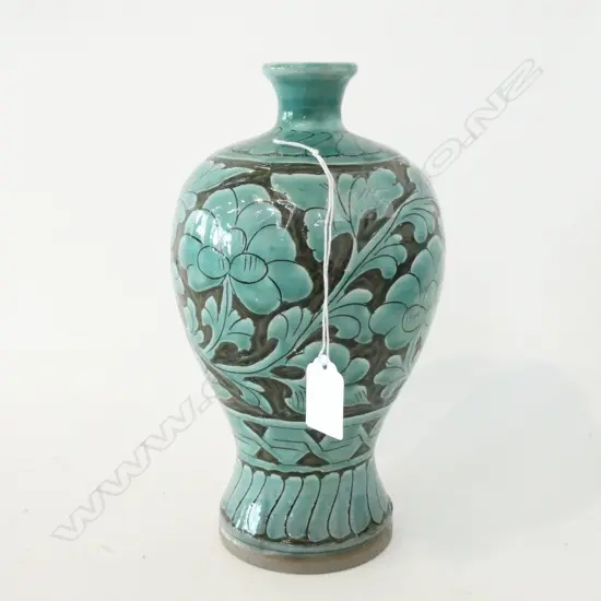 ORIENTAL GREEN GLAZE VASE H.245mm