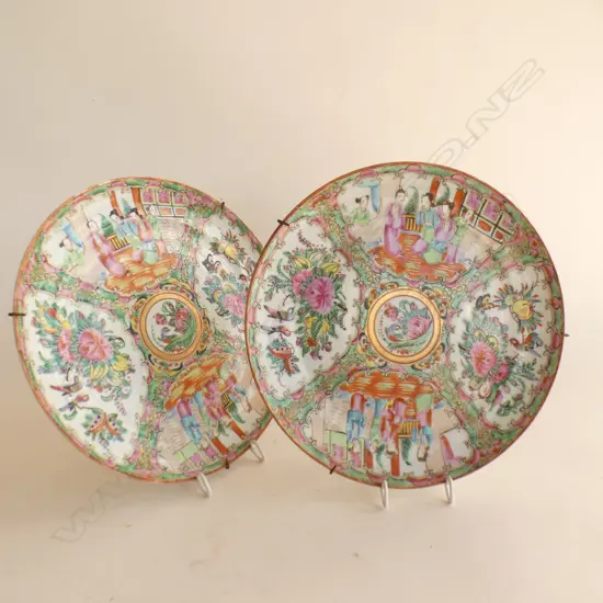 2 FAMILLE ROSE PLATES 240mm dia