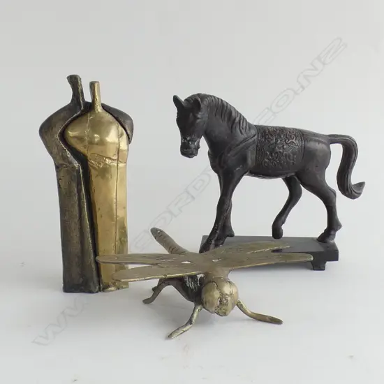 BRONZE HORSE ON WOODEN STAND (L 180MM) BRASS DRAGONFLY (L145MM) + PR BRASS EMBRACING FIGURES MARKED 55/100 (H150MM)
