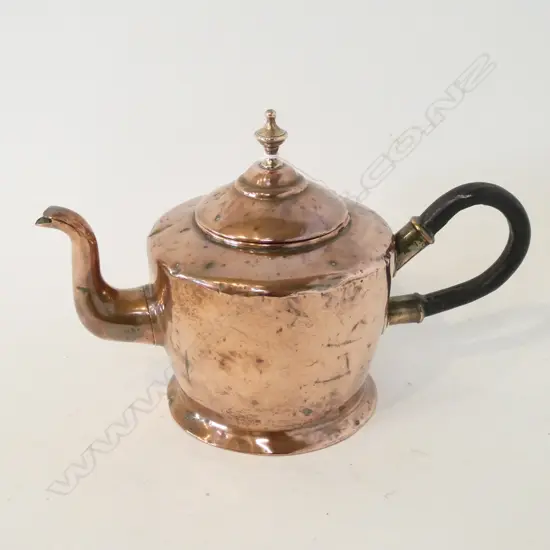 VICTORIAN COPPER KETTLE 