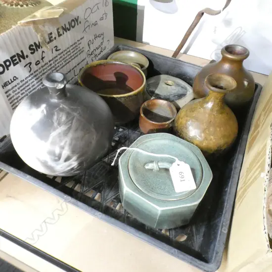BOX NZ JAPANESE ETC STUDIO POTTERY SMALL PCES X 9