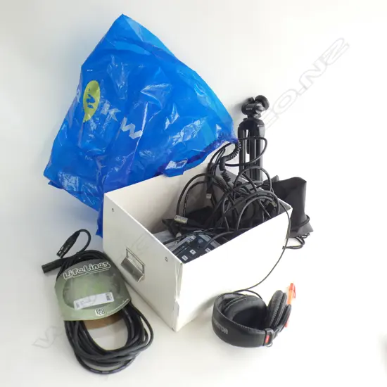 BOX ASST MUSIC CABLES, FADERPOINT ETC...