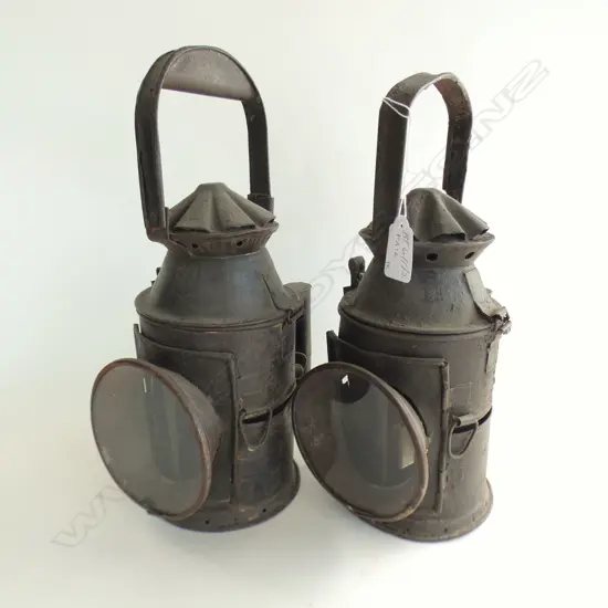 PR VINTAGE METAL RAILWAY LANTERNS H.370mm