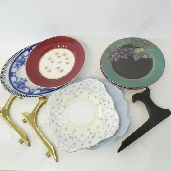 7 ASSTD PLATES (LGEST 360mm) &  3 PLATE STANDS (2 HEAVY GILT)