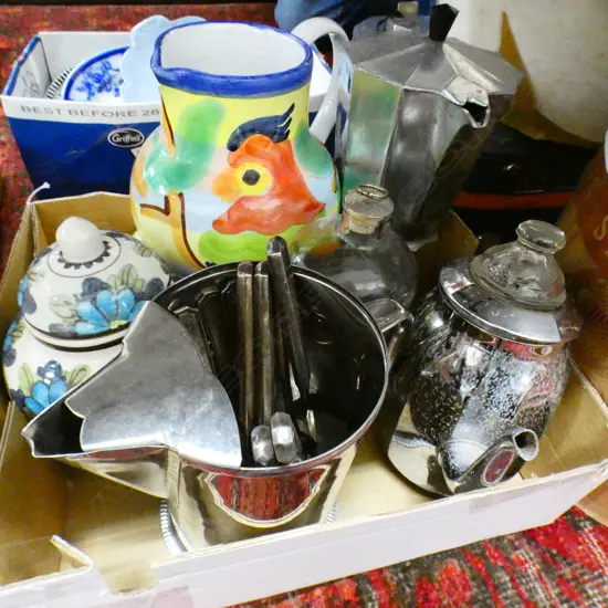 BOX LOT EP JUG, TEAPOT, COFFEE POT, CERAMIC JUG ETC