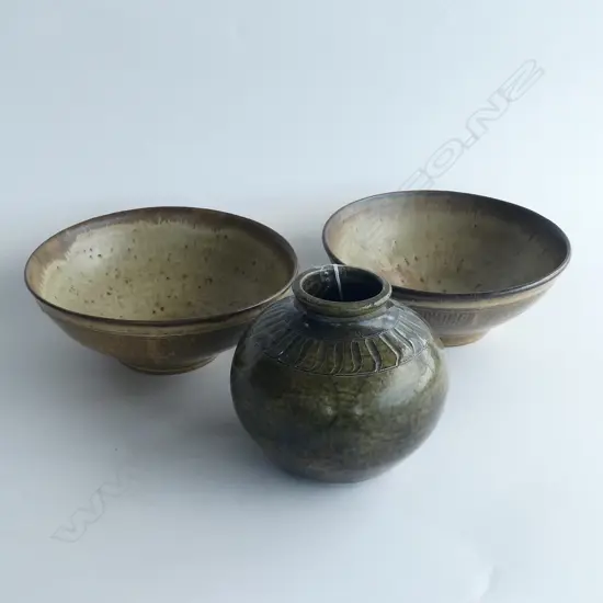 2 STUDIO POTTERY BOWLS & 1 VASE
