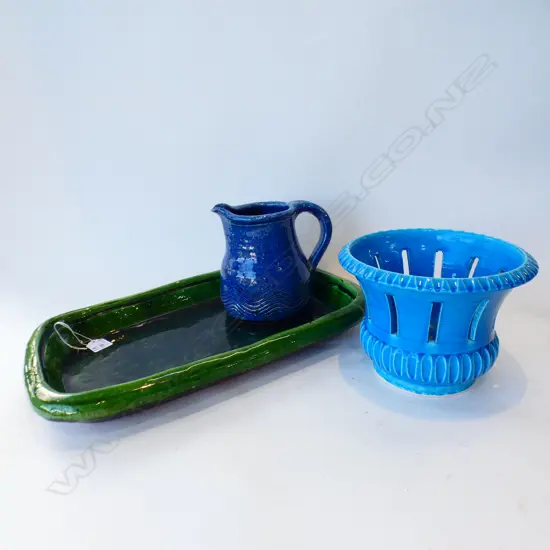 TONY SLY GREEN RECTANGULAR PLATTER 410x265mm & JUG + CANDLE HOLDER