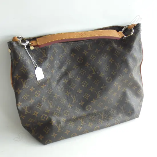 LOUIS VUITTON? BAG
