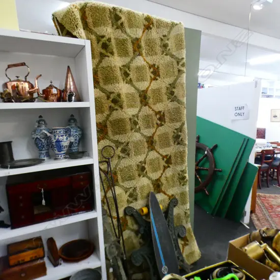 LARGE WOOL RUG 3200x2100mm