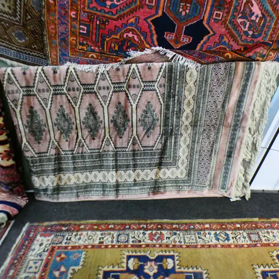 LG PINK & GREEN SILK RUG 3000x3600mm