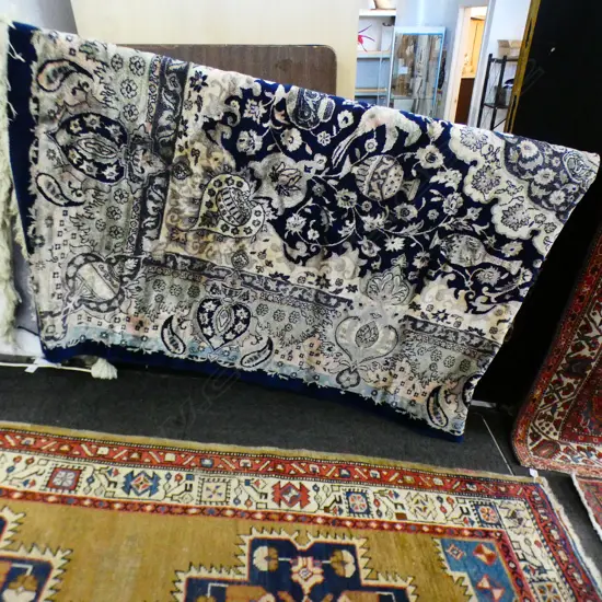 LG BLUE SILK RUG 3000x2000mm
