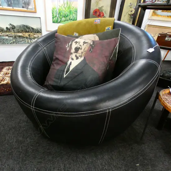 DESIGNER TUB CHAIR