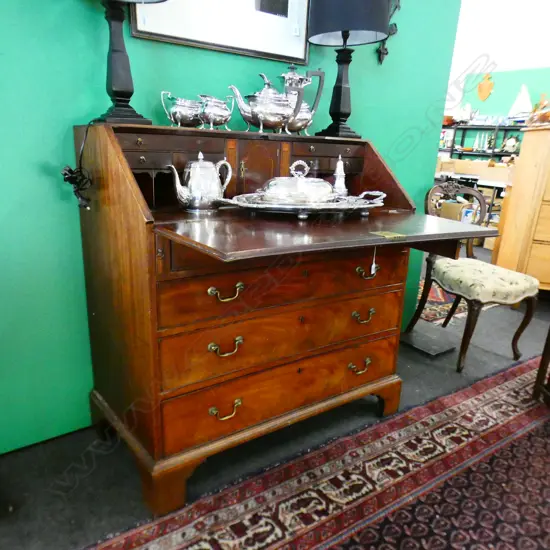 GEORGIAN MAHOGANY DROP FRONT BUREAU (needs minor attention) 1000 x 510 x 1030mm