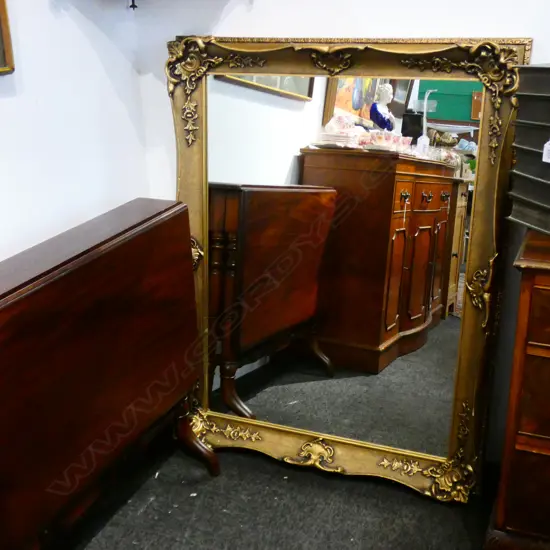 LARGE GILT FRAMED MIRROR 1070x835mm
