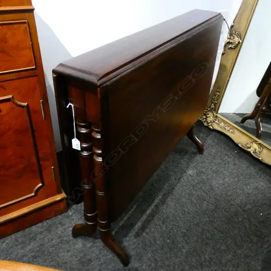 REPRODUCTION DROPSIDE TABLE, 1040mm EXTENDED