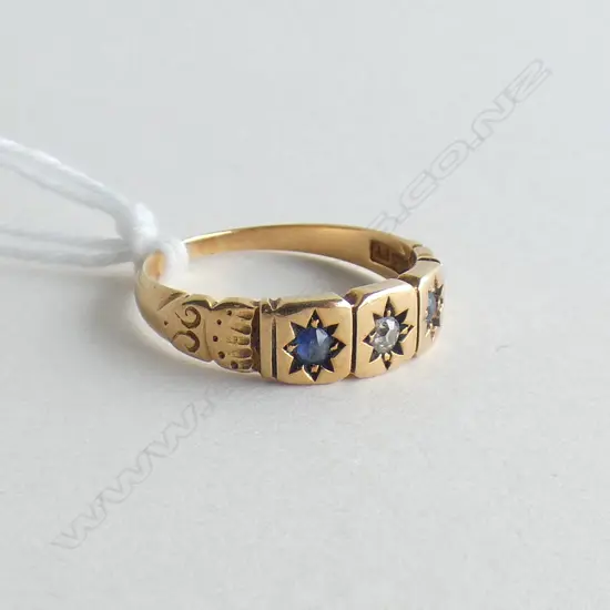 (20465) 18CT SAPPHIRE & DIAMOND ANTIQUE RING