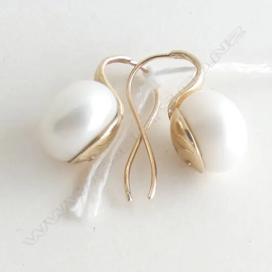 (17821) 9CT & LGE PEARL HOOP EARRINGS