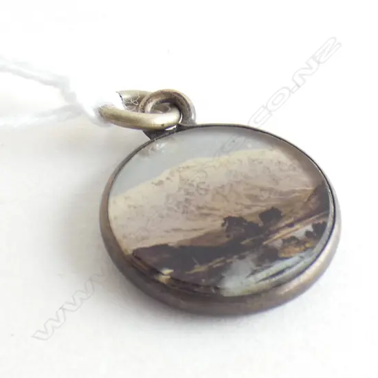 'QUEENSTOWN' DBLE SIDED GLAZED PENDANT