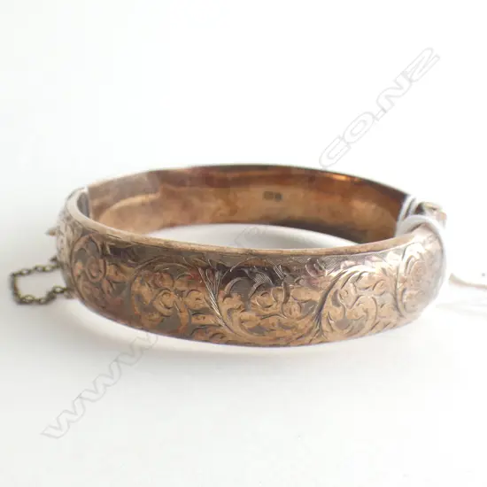 (20463) VINTAGE SILVER GILT HALF HINGED BANGLE