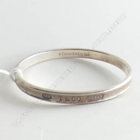 (17837) SILVER TIFFANY & CO BANGLE FULLY MARKED